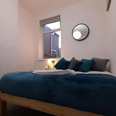 Spacious 4 Bedroom, Free Netflix, Central Location Cardiff Ngoại thất bức ảnh