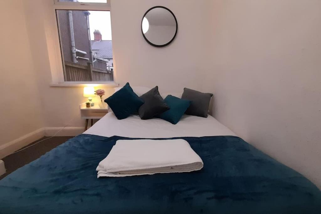 Spacious 4 Bedroom, Free Netflix, Central Location Cardiff Ngoại thất bức ảnh