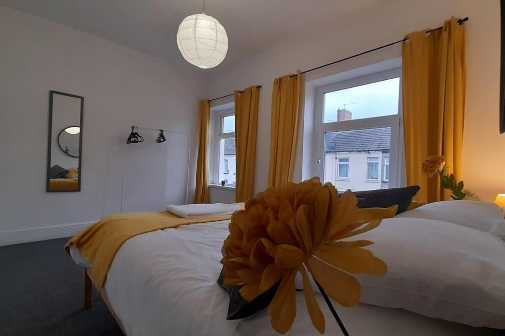 Spacious 4 Bedroom, Free Netflix, Central Location Cardiff Ngoại thất bức ảnh