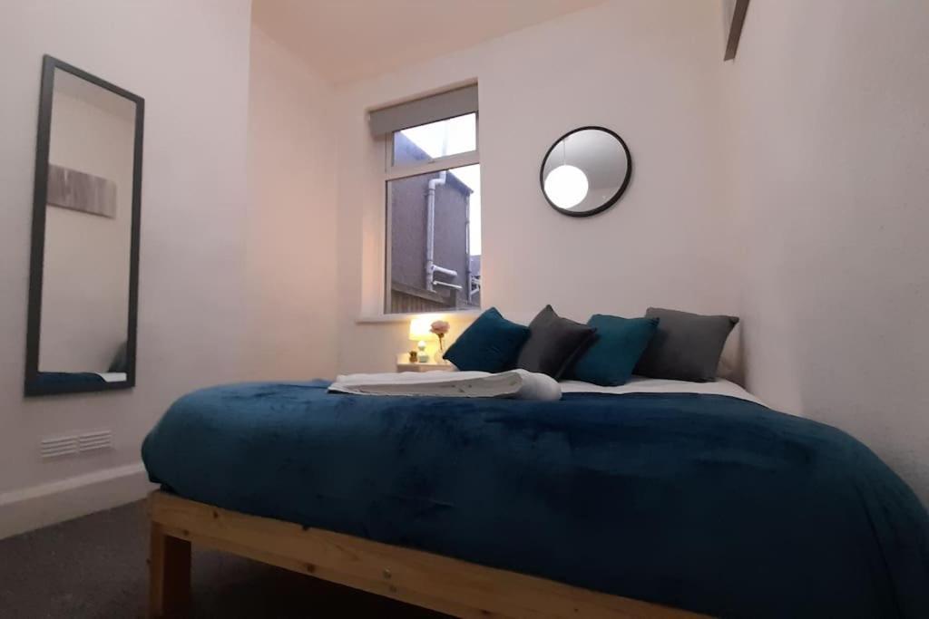 Spacious 4 Bedroom, Free Netflix, Central Location Cardiff Ngoại thất bức ảnh