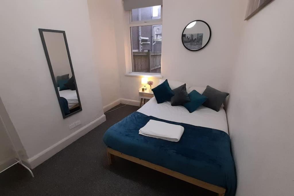 Spacious 4 Bedroom, Free Netflix, Central Location Cardiff Ngoại thất bức ảnh
